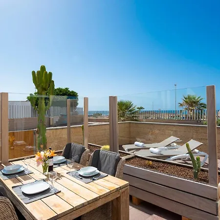 Medano4you Surfers Paradise Beachfront Lägenhet