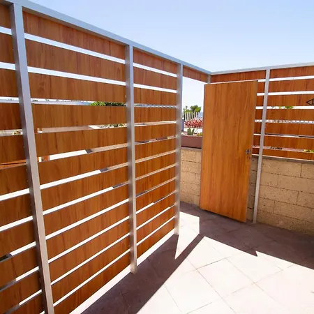 Medano4you Surfers Paradise Beachfront