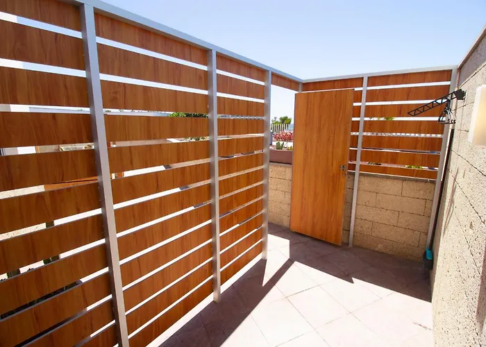 Medano4you Surfers Paradise Beachfront